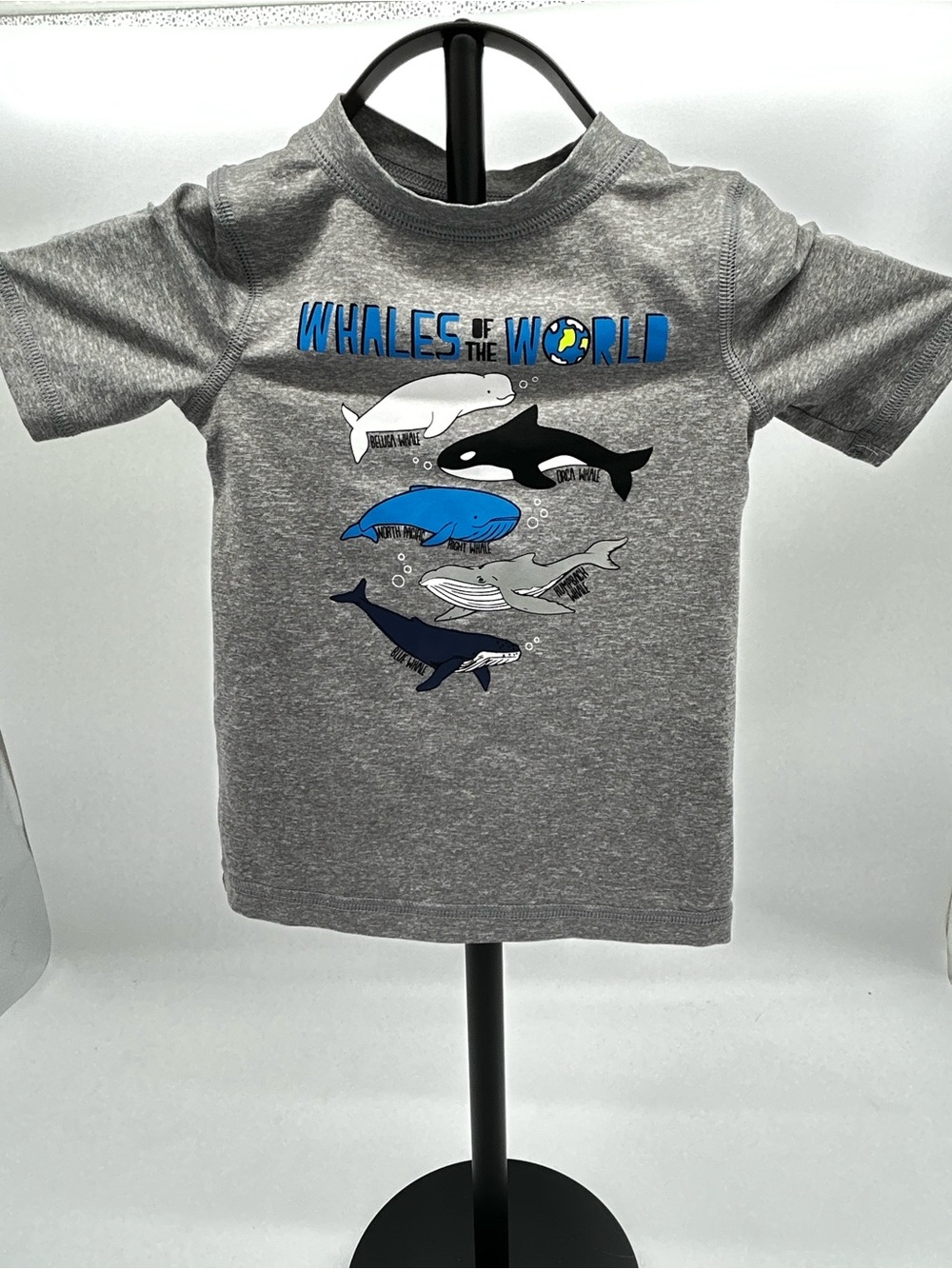 Cat & Jack Gray Short Sleeve Tee with Blue & Black Whale Graphics Size 2T